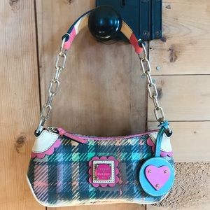 Dooney&Burke//Rare Vintage Plaid Shoulder Bag